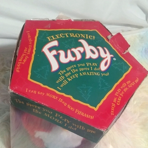 New Vintage 1999 Christmas Furby Limited Special Edition - Picture 2 of 9